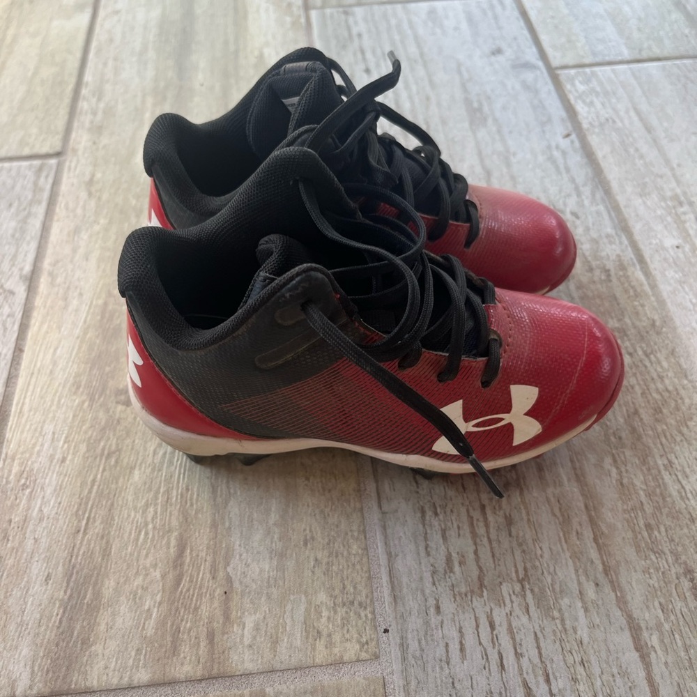 Under Armour Red and Black Baseball cleats